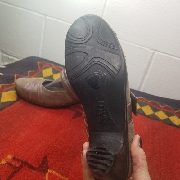 Naot Attitude taupe porcini shitake mary jane heels - Picture 7 of 10